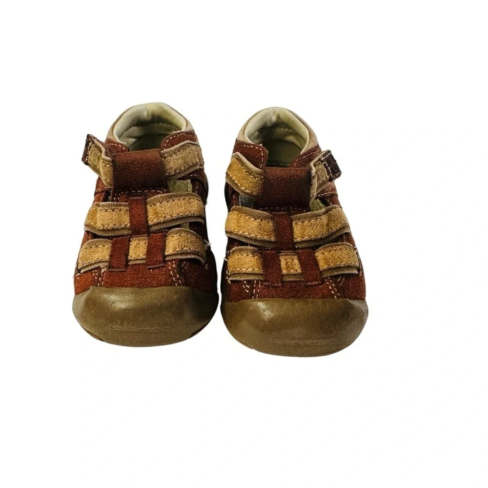 Bum Kids Darin Brown Tan Suede Hook and Loop Sandals Toddler Size 3